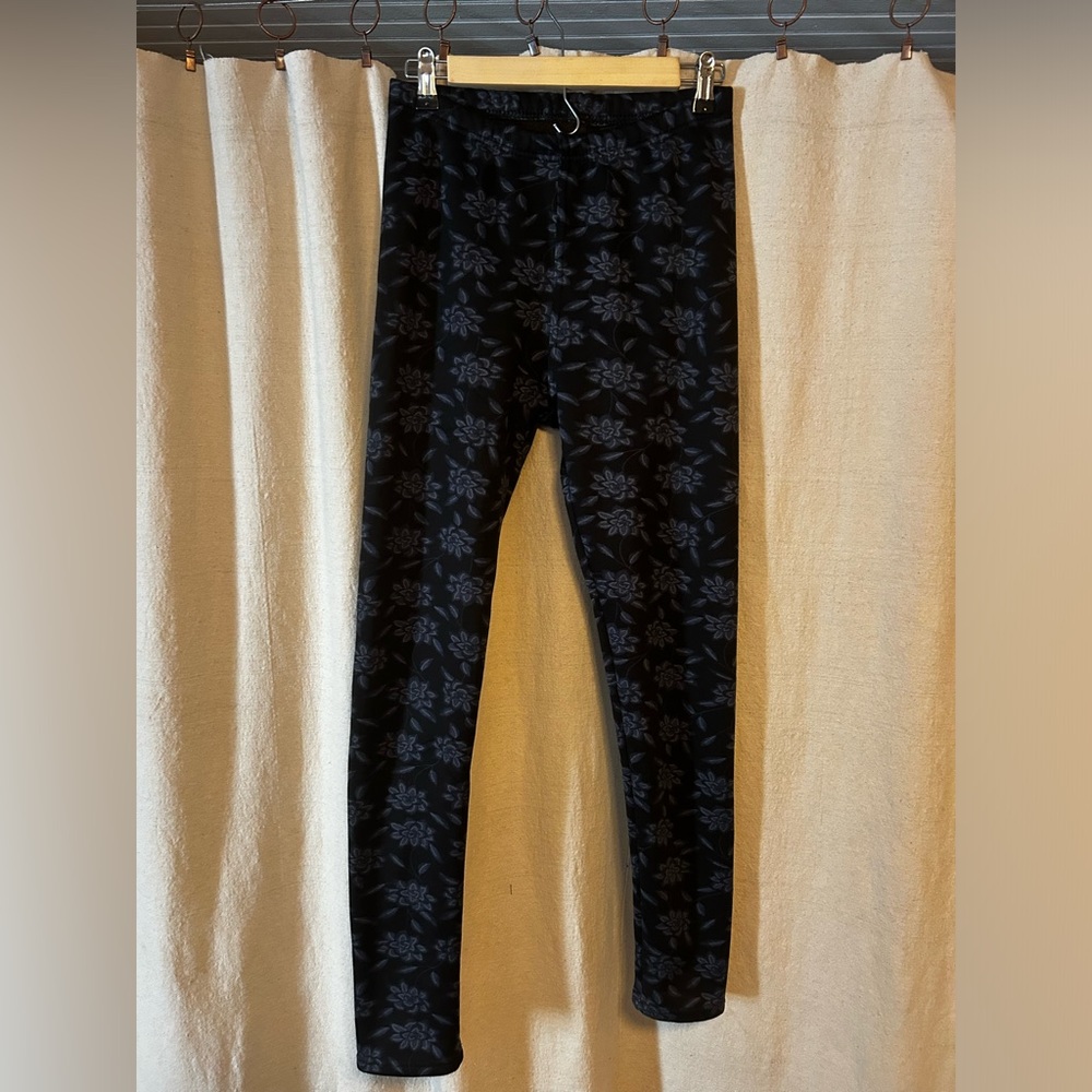 Fleece lined leggings-runs small